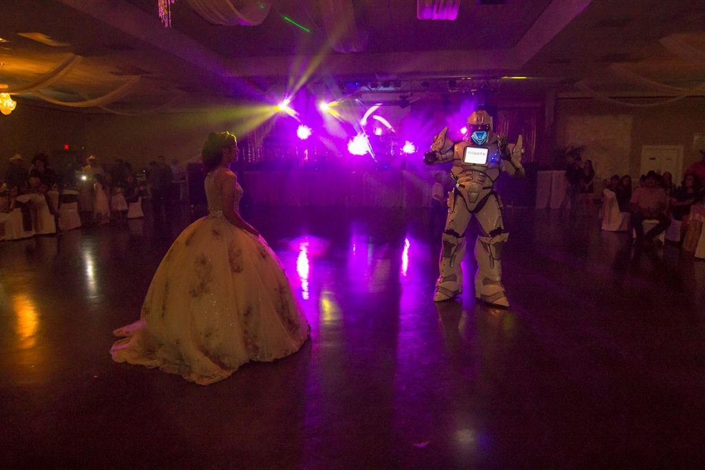 Robot For Quincea era Robots Extreme Houston Texas robot-for-quincea-era-robots-extreme-houston-texas